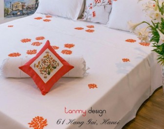 Luxury Vietnamese Hand-Embroidered Bed Sheets for Prestige Gifting